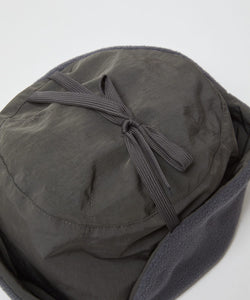 FLEECE EAR FLAP 6-PANEL HAT｜ANTHRACITE