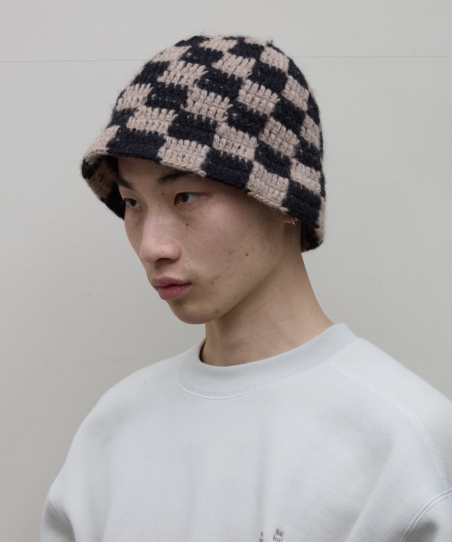 CHECKERED HAND KNIT BUCKET HAT｜BROWN