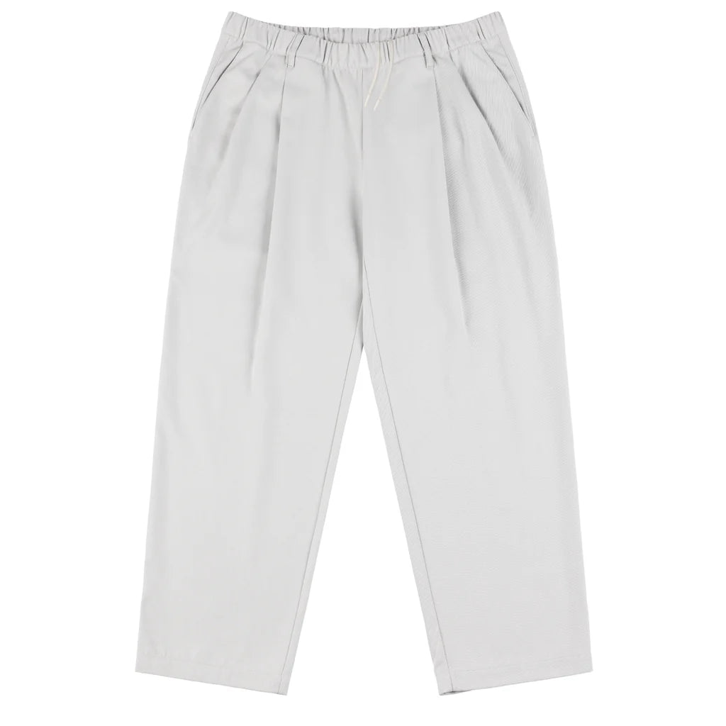 PLEATED TWILL PANTS｜LIGHT GREY